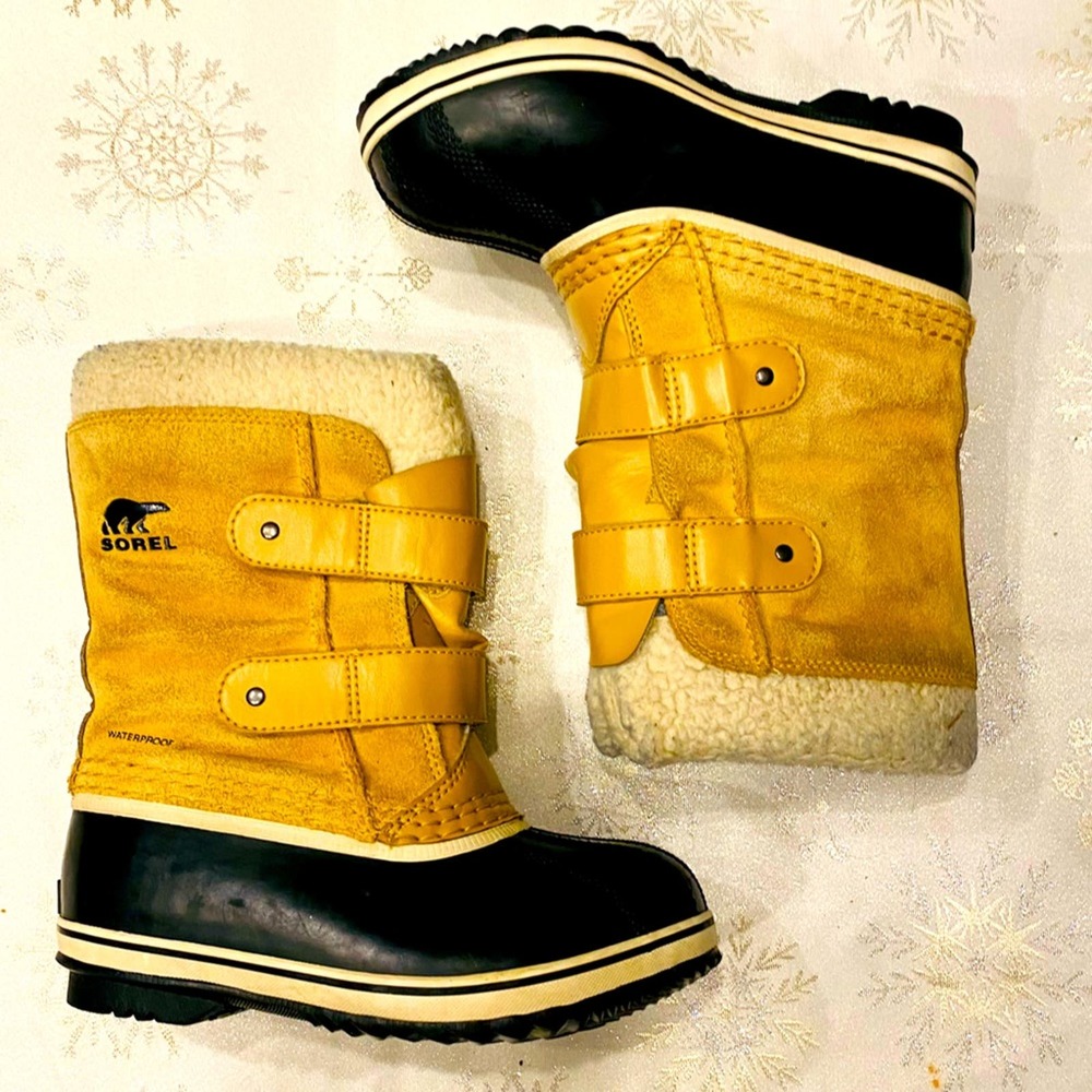 Sorel NC1959-373 Waterproof Black Tan Winter Snow Boots Kid size 13 US. WH - Picture 1 of 9